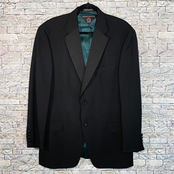 Tommy Hilfiger Black Sports Jacket Two Button Size 40R Formal Wear - Picture 1 of 3